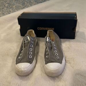 Converse chuck Taylor, light gray size 6 1/2 All-Stars